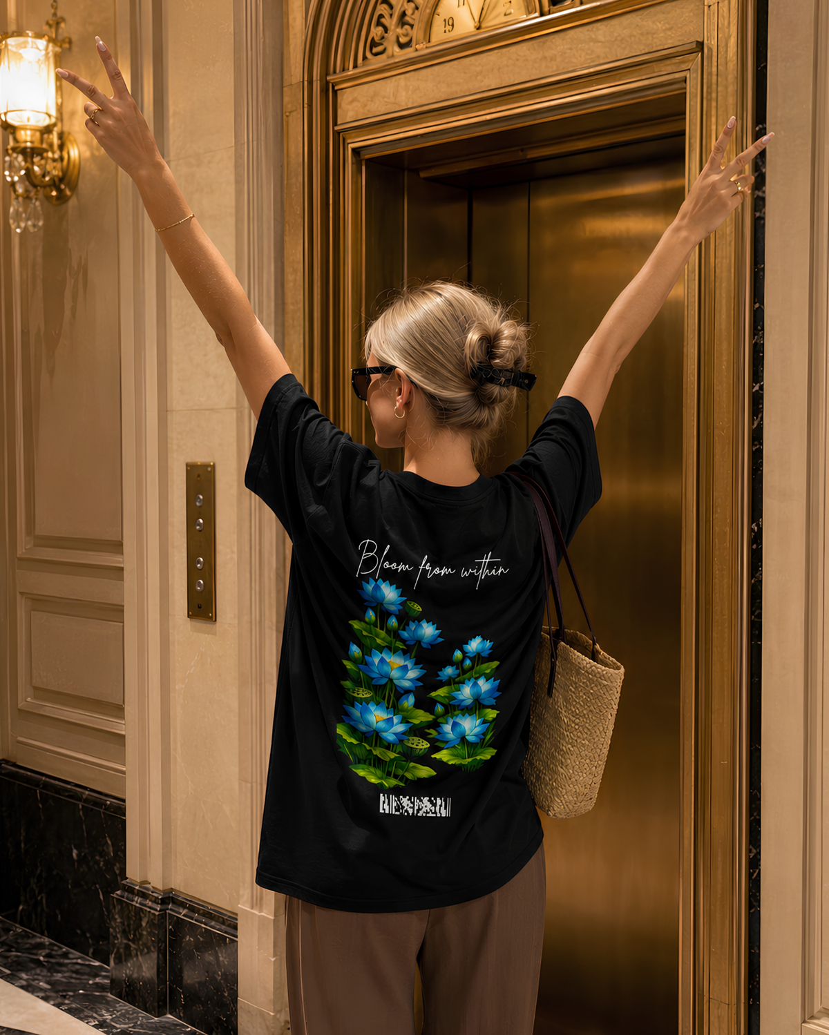 Blue Lotus Oversize Unisex Tshirt